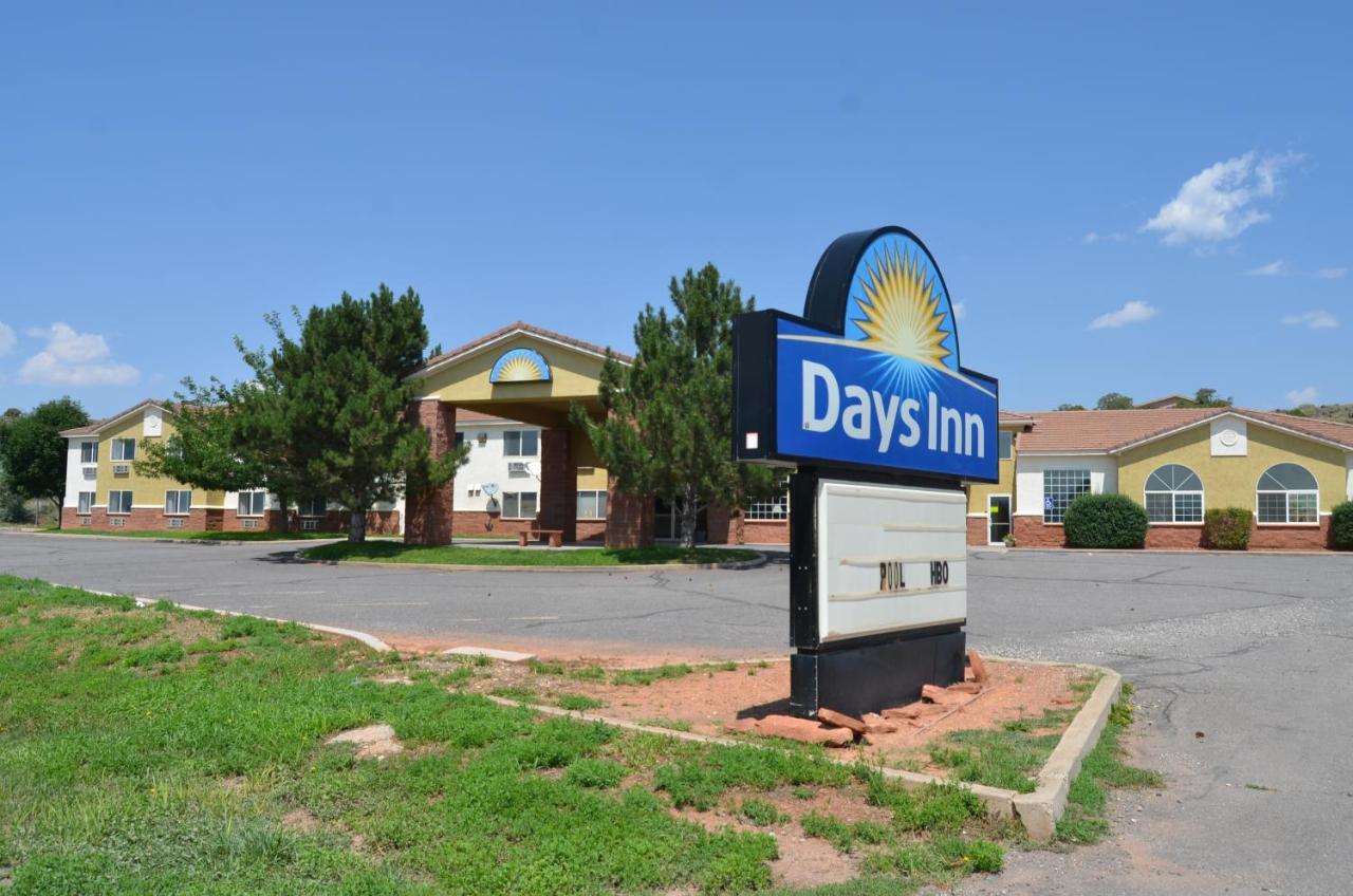 Days Inn By Wyndham Capitol Reef Torrey Exterior foto